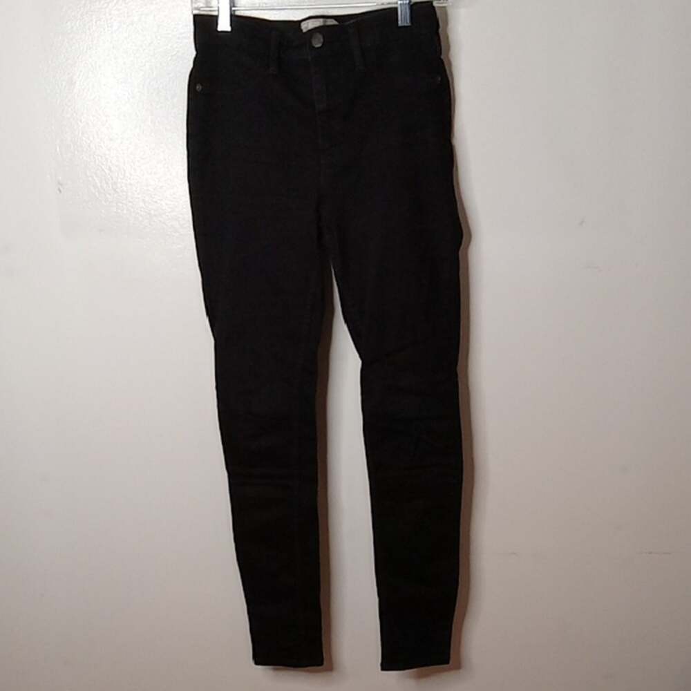 Free People Women's Size 28R Skinny high rise Black Jeans. Athleisure, Comfy